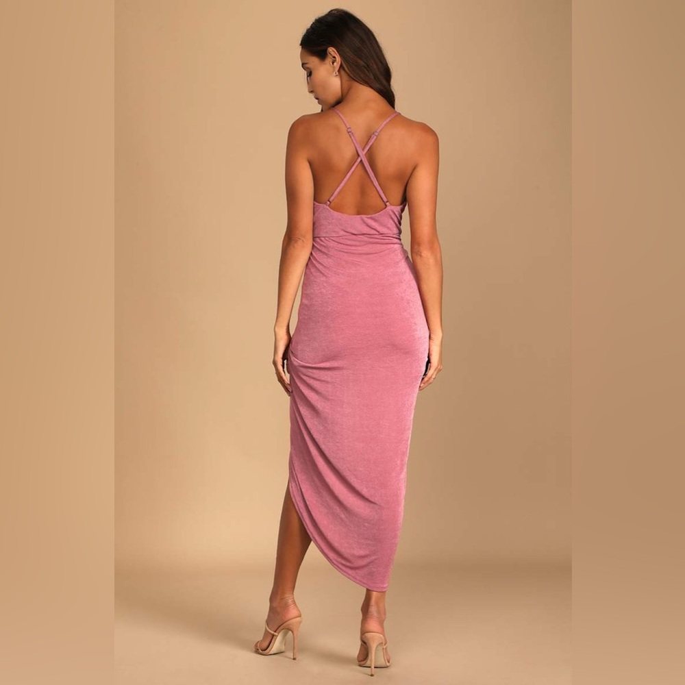 NWT Dreamy Date Rose Pink Surplice Midi Dress
Lulus - Picture 4 of 12